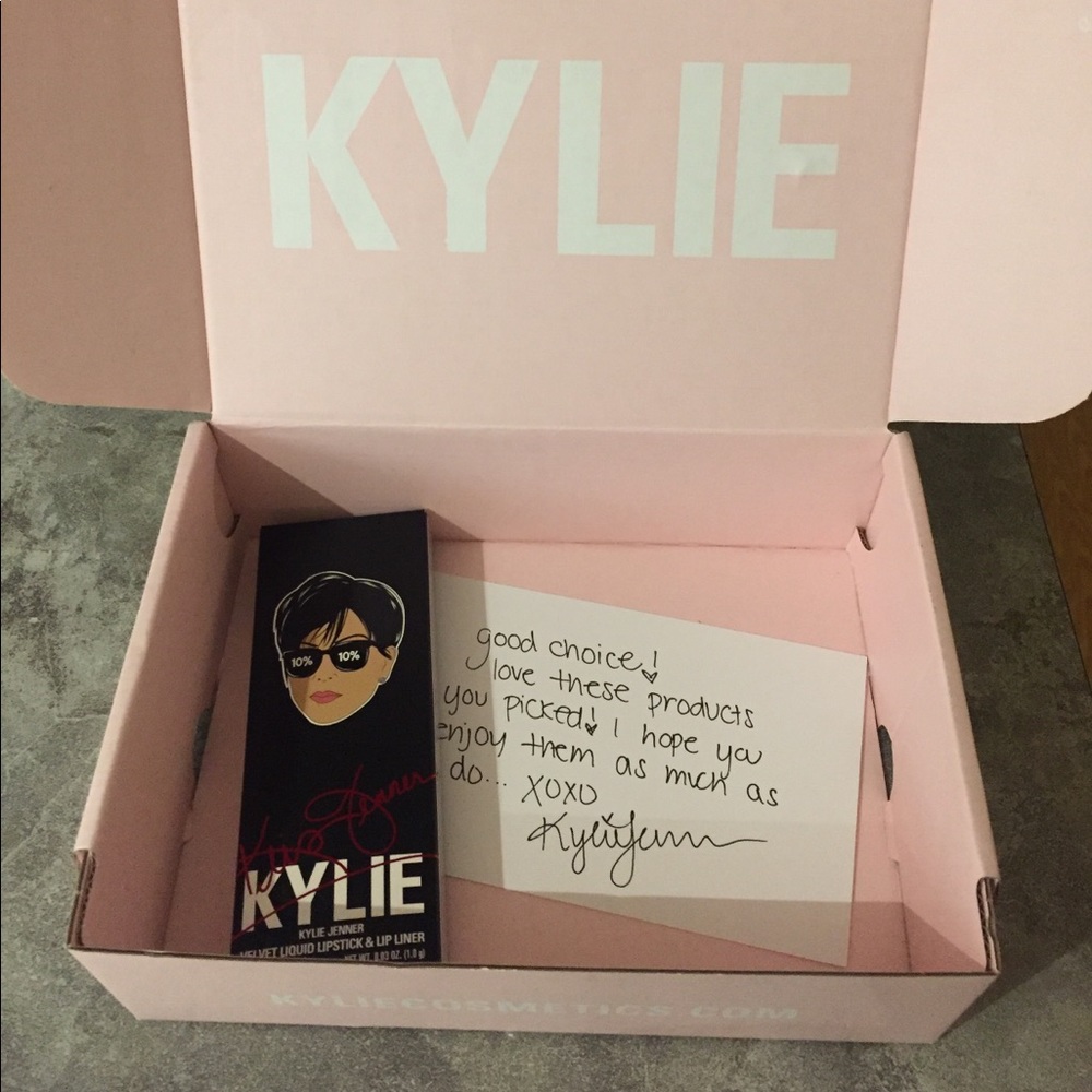 Kylie Cosmetics Velvet Lip Kit Kris Jenner